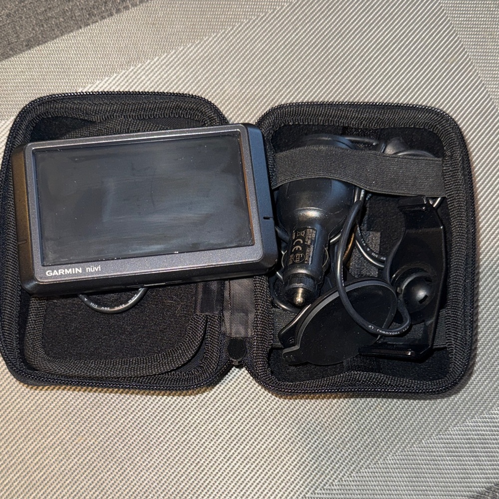 Garmin Nuvi 255 W Portable GPS